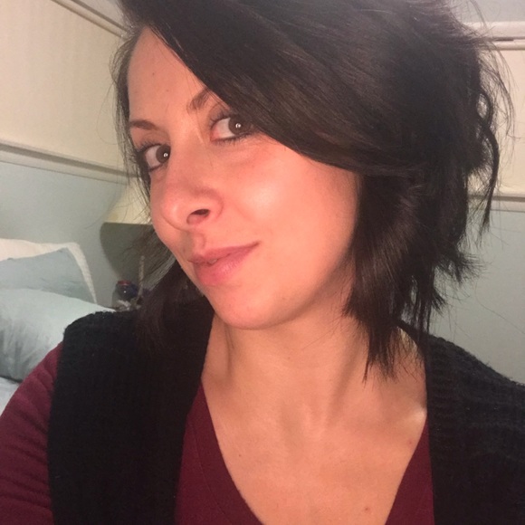 Meet your Posher, Liz - Picture 4 of 8